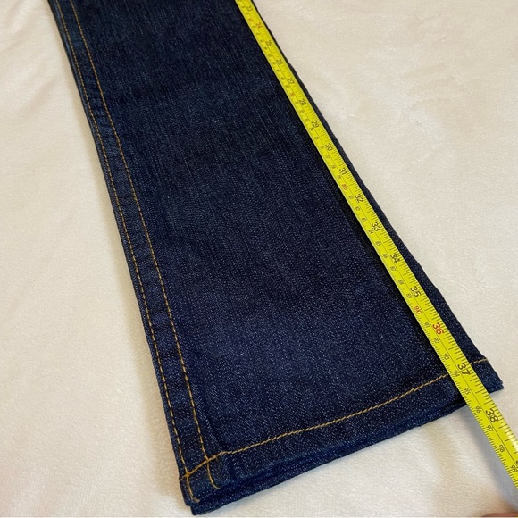 TRUE RELIGION Billy Dark Wash Painted Silver Logo Horseshoe Flap Pockets Jeans - Picture 13 of 15